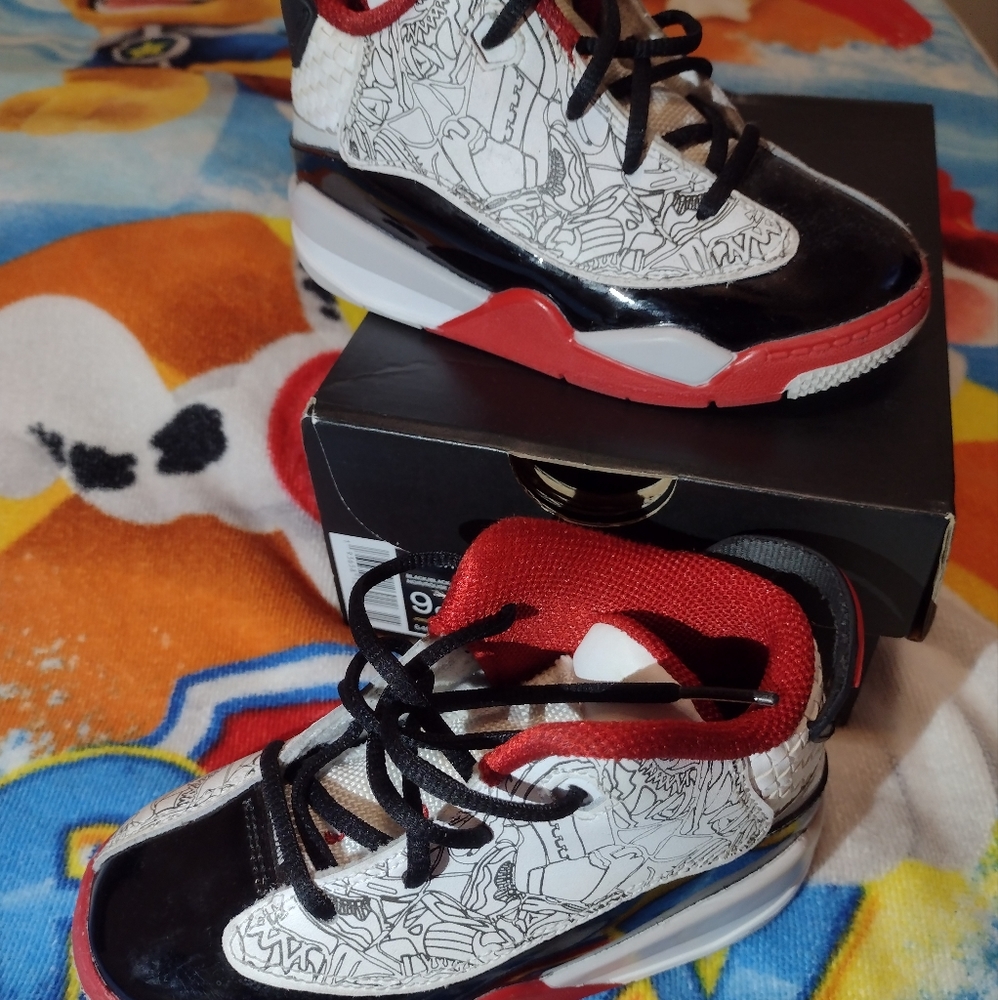 Jordan 1 Mid